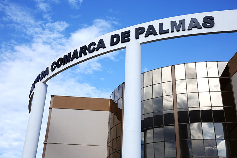 Estagiário indiciado por anunciar venda de lotes sem licença vai pagar multa de R$ 1,4 mil após acordo com MP na Justiça
