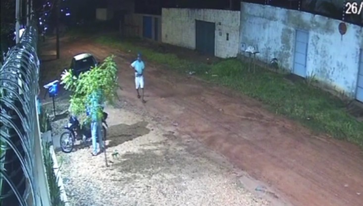 Homem que cumpria prisão domiciliar é preso após assaltar motorista de aplicativo, diz polícia