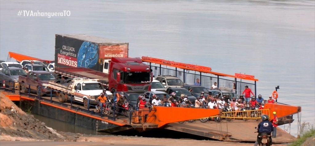 Marinha faz fiscalização e aponta que balsas estavam operando acima da capacidade na travessia entre TO e MA onde ponte desabou