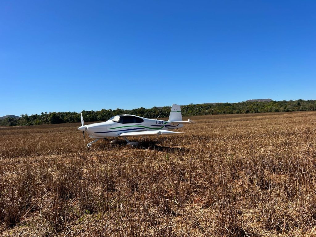 Avião roubado de prefeito no Maranhão é encontrado no meio de lavoura e recuperado pela polícia no Tocantins