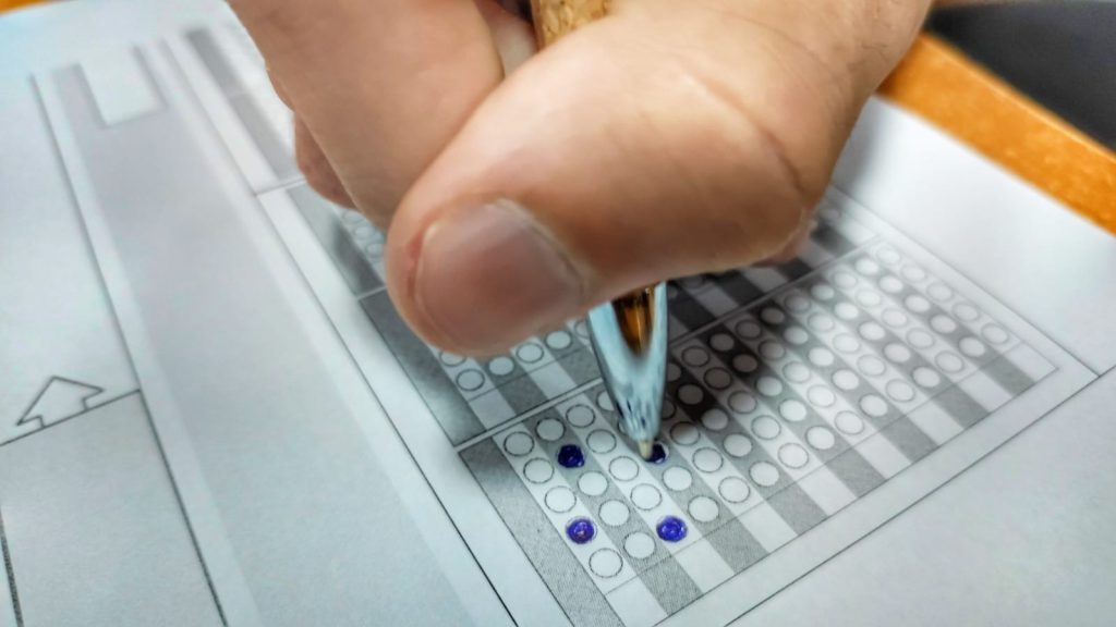 Concurso de prefeitura oferece 12 vagas para agente de trânsito; veja como se inscrever
