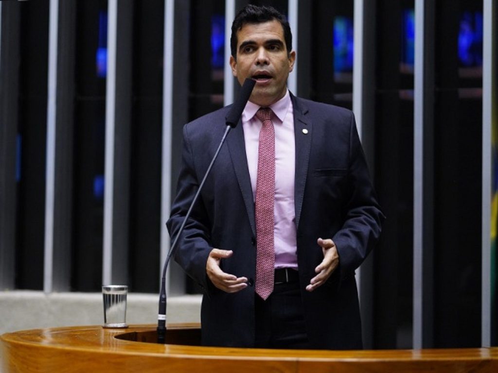 STF suspende inquérito no STJ contra deputado do Tocantins investigado pela Polícia Federal
