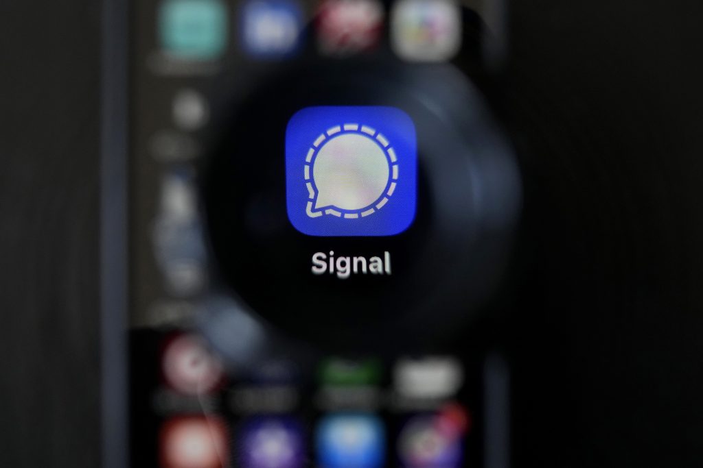 O que é o Signal, aplicativo citado por Fux em julgamento da trama golpista