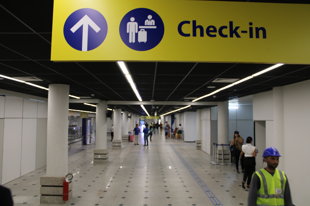 Por que fazer ‘piada’ sobre bomba ou itens proibidos em aeroportos também é crime? Entenda