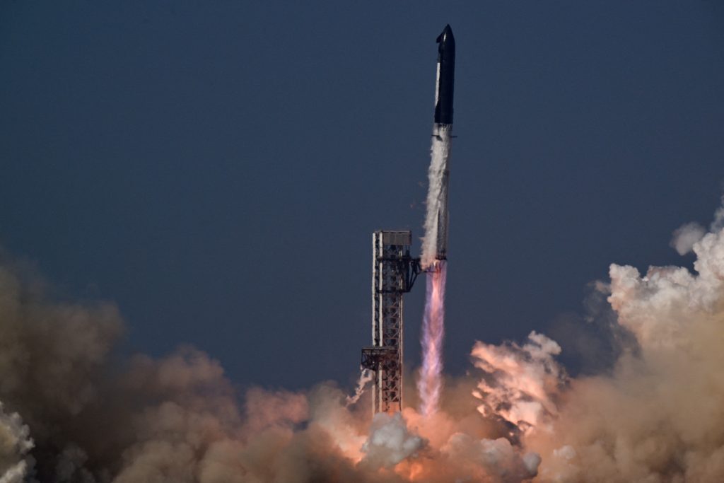 SpaceX fecha contrato de US$ 1,6 bilhão com Força Espacial dos EUA para lançar satélites militares de mira