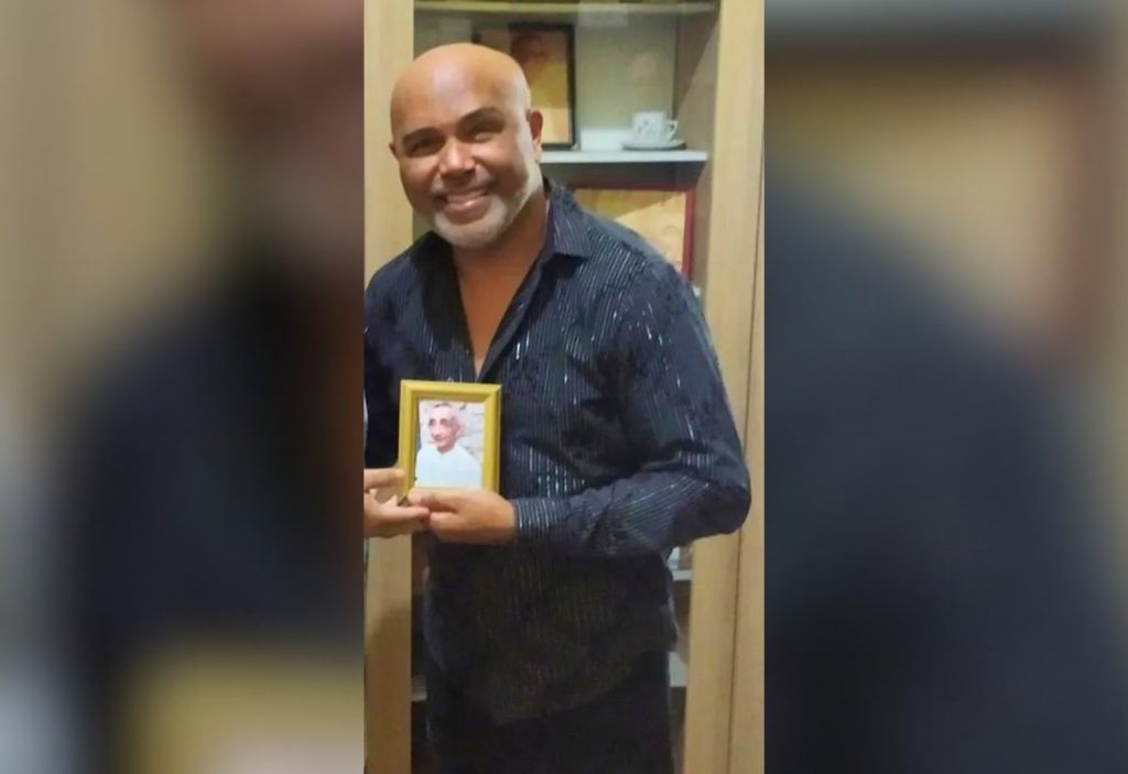 Padre em processo de beatificação abençoou Rick e previu que ele viveria da música, diz ministra da eucaristia